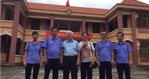 Đồng chí Lê Thanh Đạo, nguyên Viện trưởng VKSND tối cao thăm VKSND huyện Côn Đảo