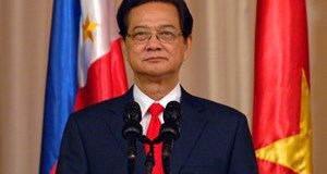                                Thủ tướng Nguyễn Tấn Dũng trả lời phỏng vấn báo chí nước ngoài