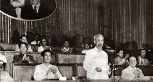 Chống chủ nghĩa cá nhân và nâng cao đạo đức cách mạng là một vấn đề vô cùng quan trọng, là quan điểm nhất quán xuyên suốt trong tư tưởng Hồ Chí Minh.