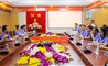 Gặp mặt, chia tay cán bộ nghỉ hưu theo chế độ
