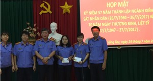 HỌC TẬP VÀ LÀM THEO TƯ TƯỞNG, ĐẠO ĐỨC, PHONG CÁCH HỒ CHÍ MINH Trong đạo lý “Uống nước nhớ nguồn”, “Ăn quả nhớ người trồng cây”! 