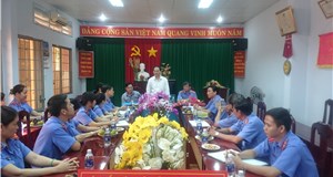 Bí thư Thành ủy khen thưởng đột xuất Chi bộ VKSND TP.Vũng Tàu.